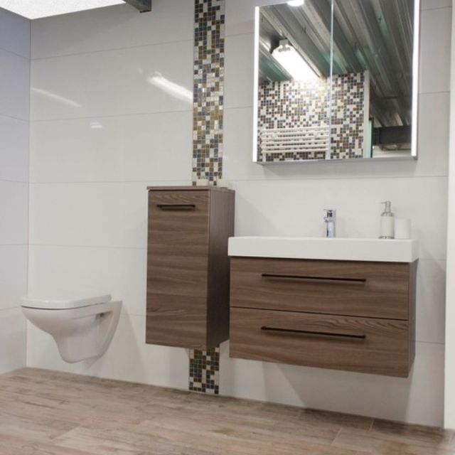 Badkamer meubels met houtlook